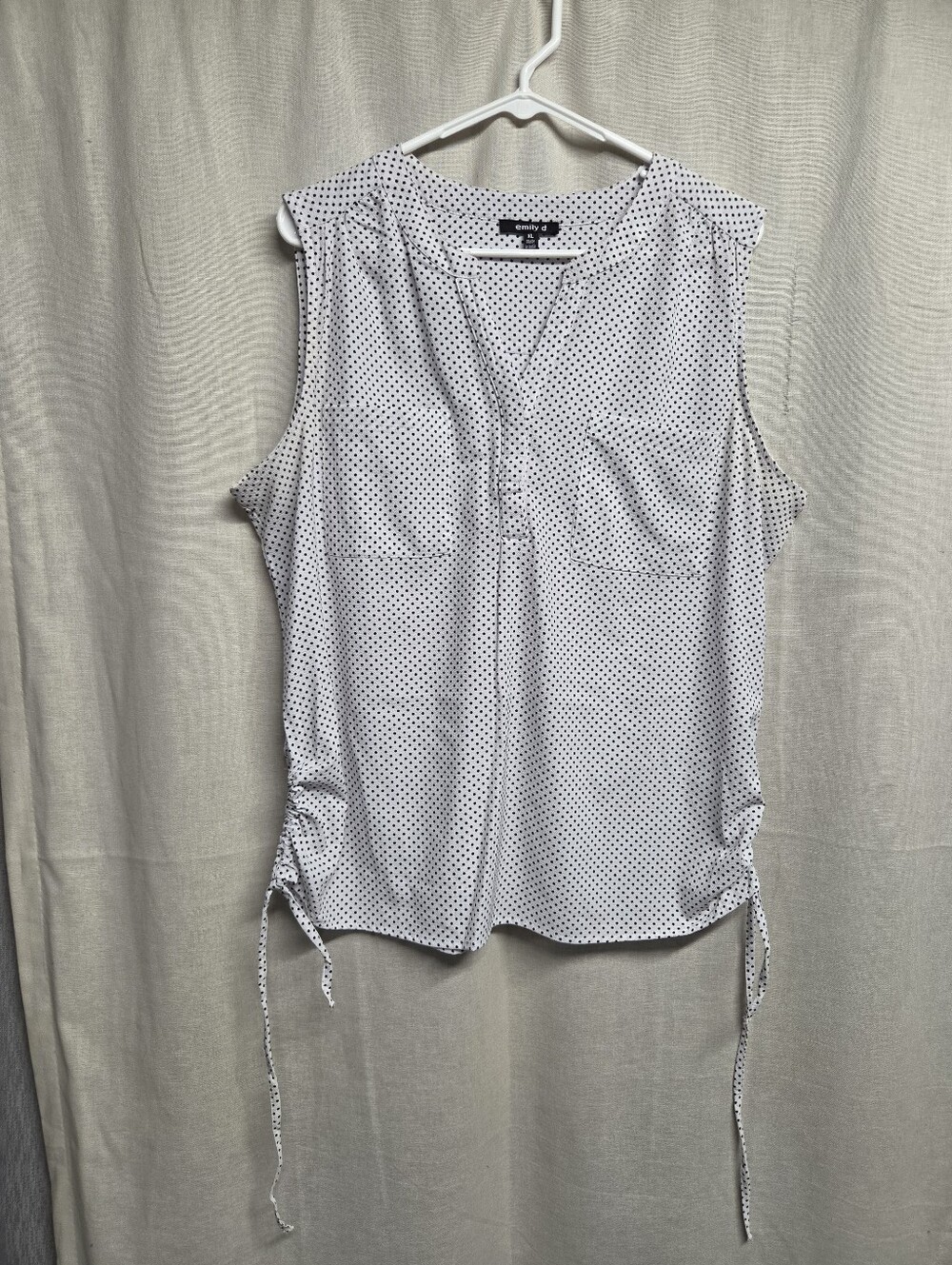 Emily D White Sleeveless Polka Dot Blouse